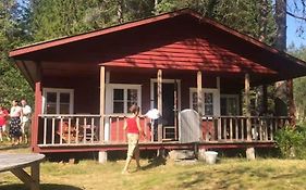 Cozy Cottage in the Woods, near Dyreparken in Kristiansand, Lake Lolandsvannet